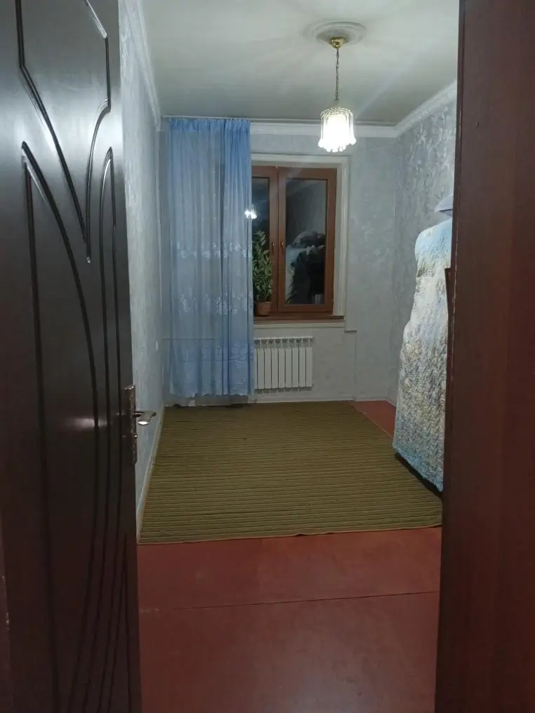 Продается 2-комнатная квартира − 50 м²