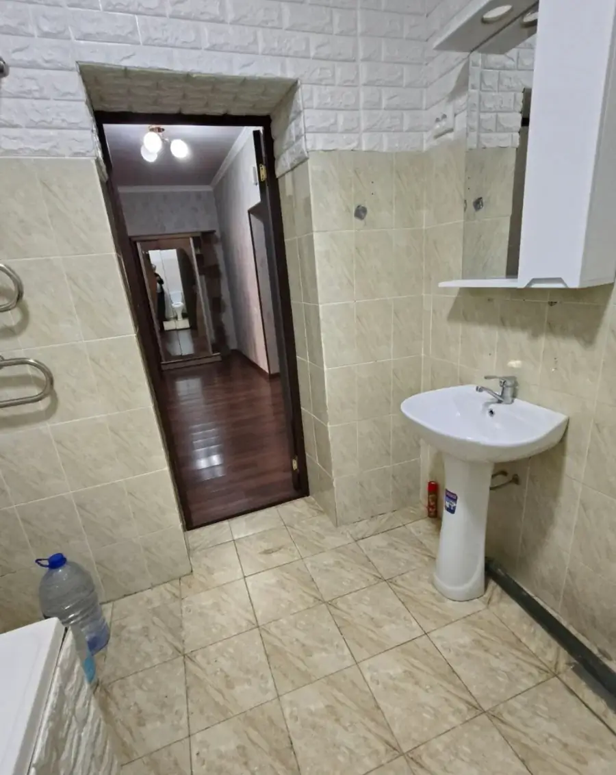 1 xonali kvartira sotiladi − 39 m²