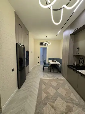 2 xonali kvartira sotiladi − 145 m²