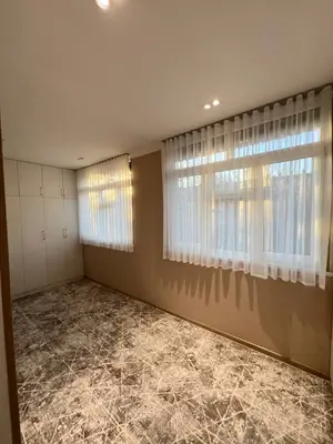 Ijaraga 4 xonali kvartira − 100 m²
