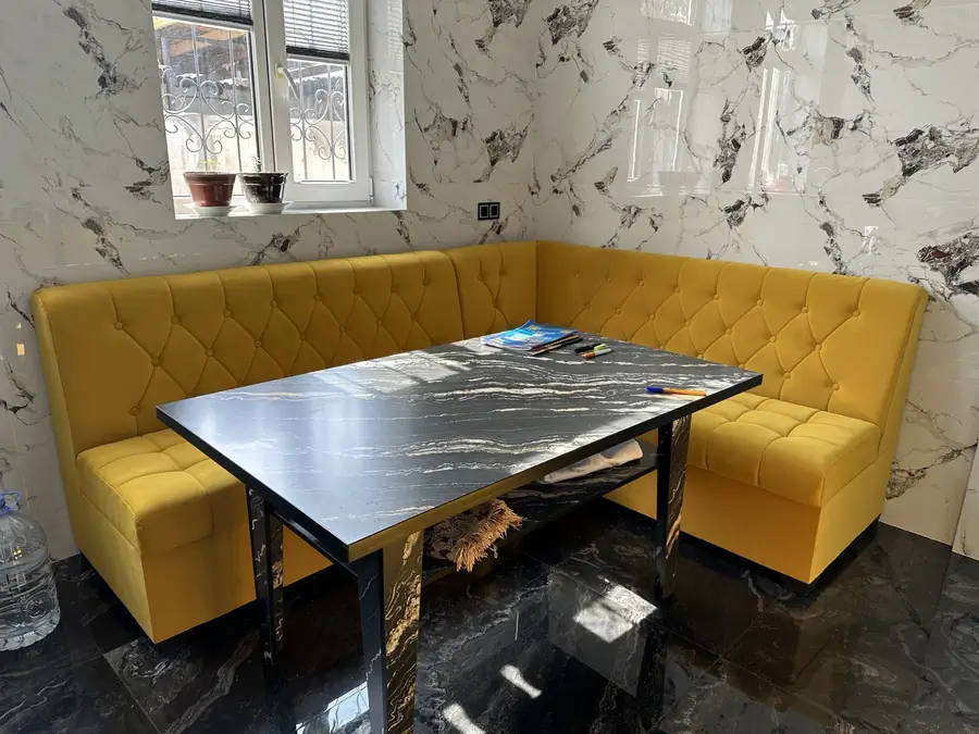 3 xonali kvartira sotiladi − 76 m²