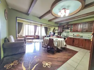 Ijaraga 4 xonali kvartira − 140 m²