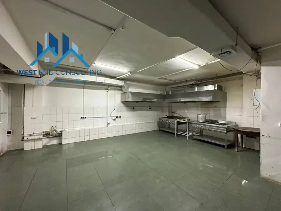 Ijaraga obshepit maydoni − 1150 m²