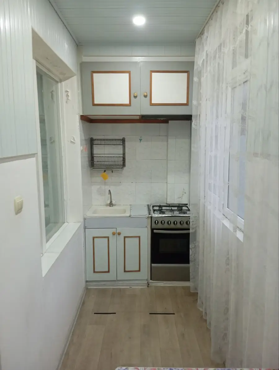 Сдается 1-комнатная квартира − 38 м²