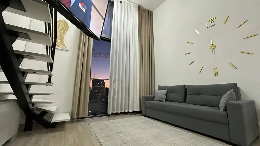 1 xonali kvartira sotiladi − 43 m²