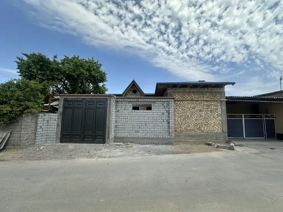 1 qavatli uy sotiladi − 150 m²