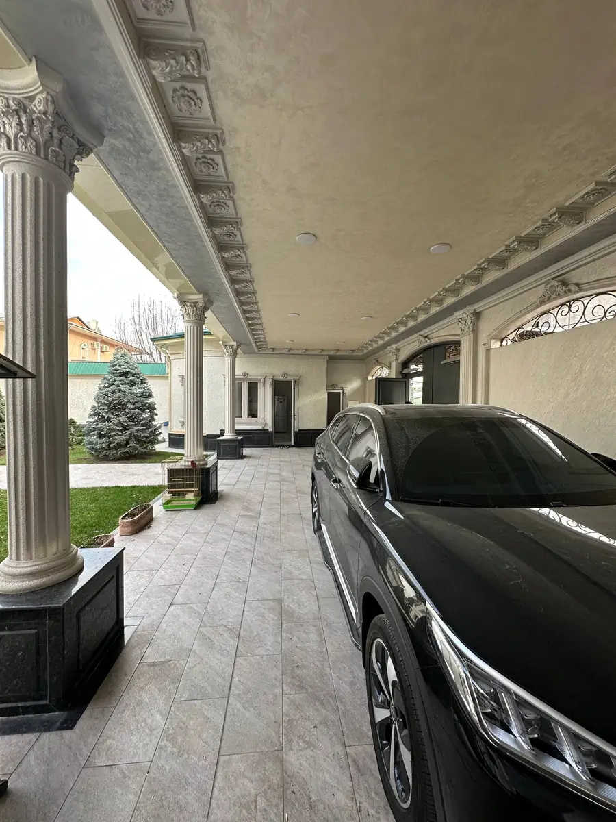 Ijaraga 2 qavatli uy − 500 m²