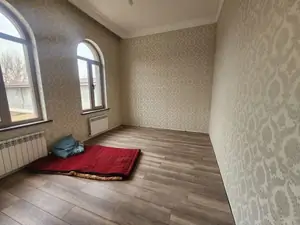 2 qavatli uy sotiladi − 270 m²