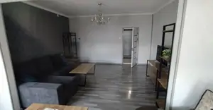 Сдается 2-комнатная квартира − 70 м²