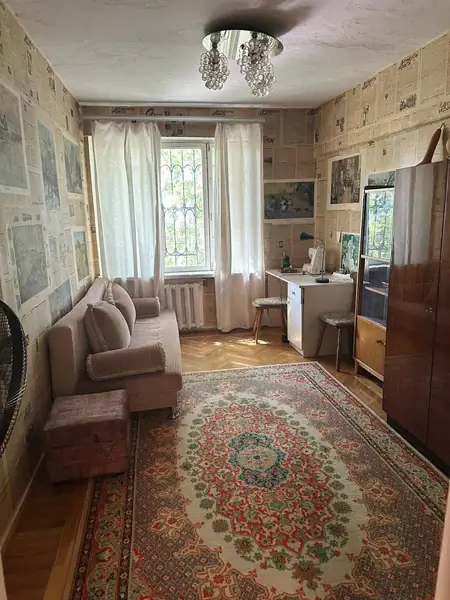 4-комнатная квартира − 80 м², 4/4 этаж