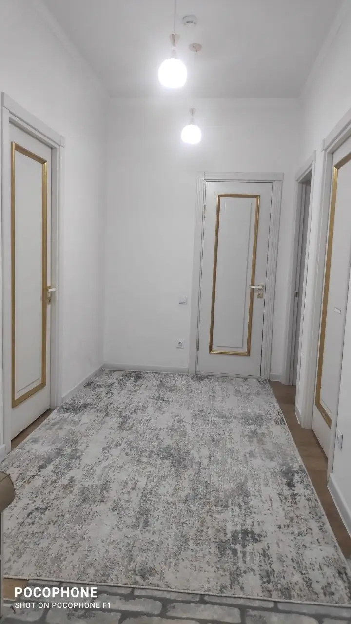 Ijaraga 2 xonali kvartira − 70 m²