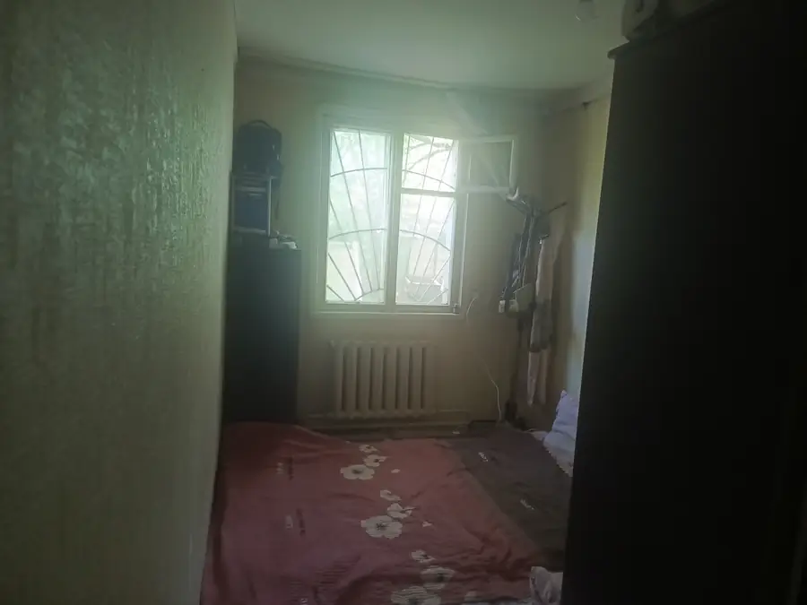 Продается 3-комнатная квартира − 51 м²