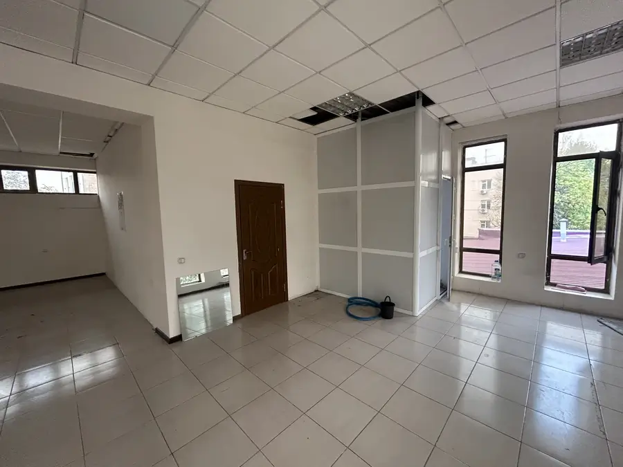Ijaraga ofis − 160 m²