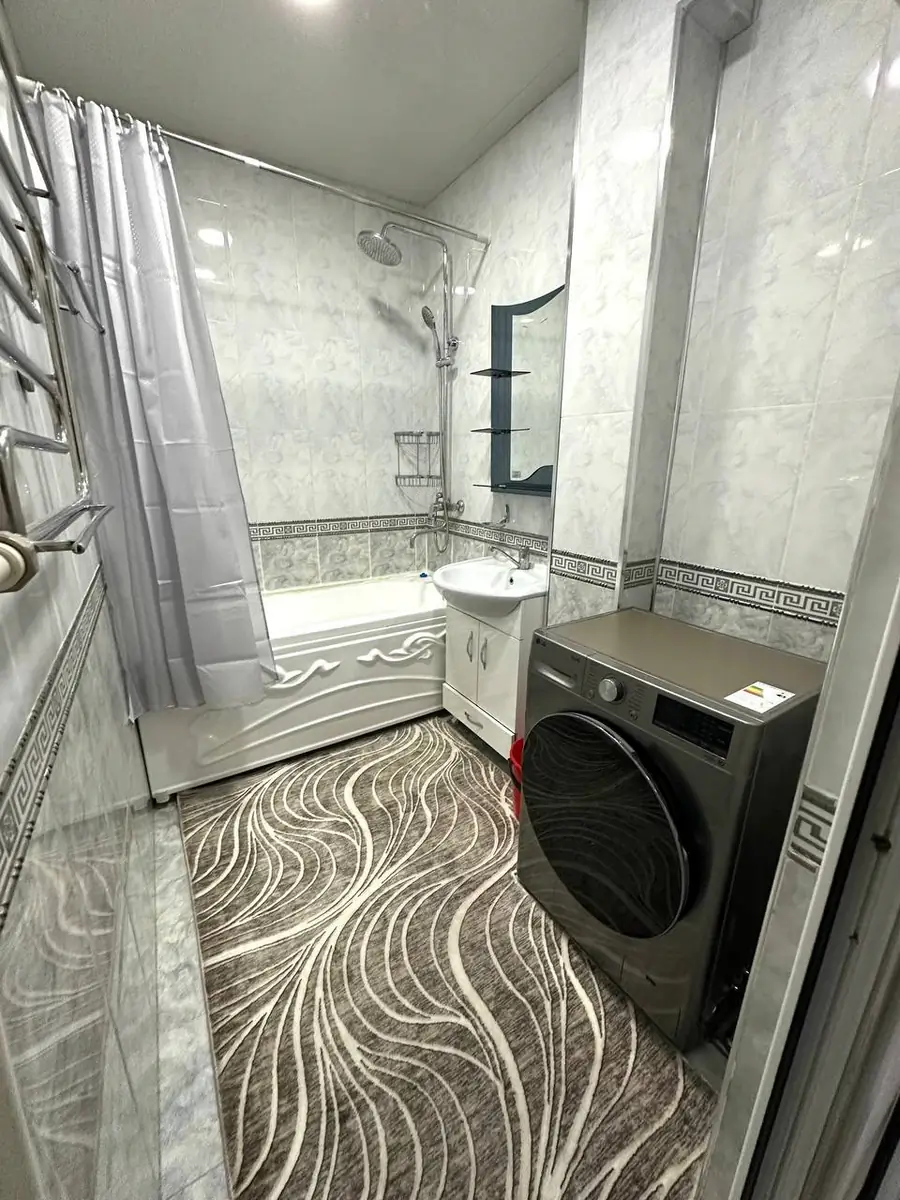 Ijaraga 3 xonali kvartira − 74 m²