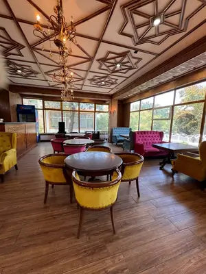 Ofis − 369 m², 1/2 qavat