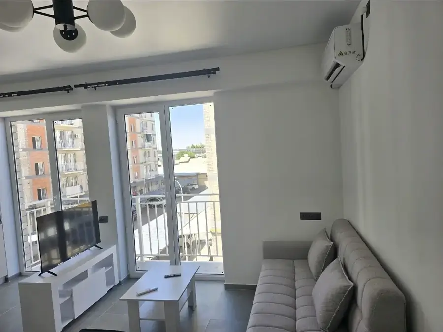 1 xonali kvartira sotiladi − 26 m²