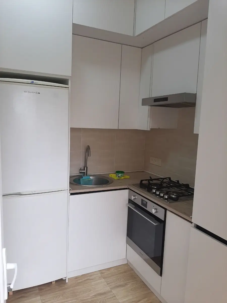 2 xonali kvartira sotiladi − 47 m²