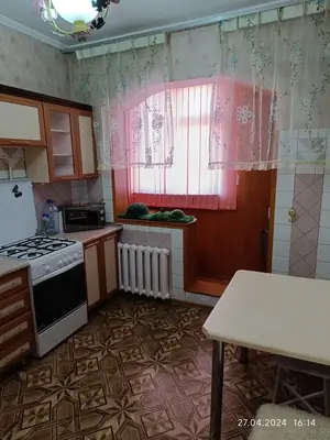 Продается 4-комнатная квартира − 116 м²