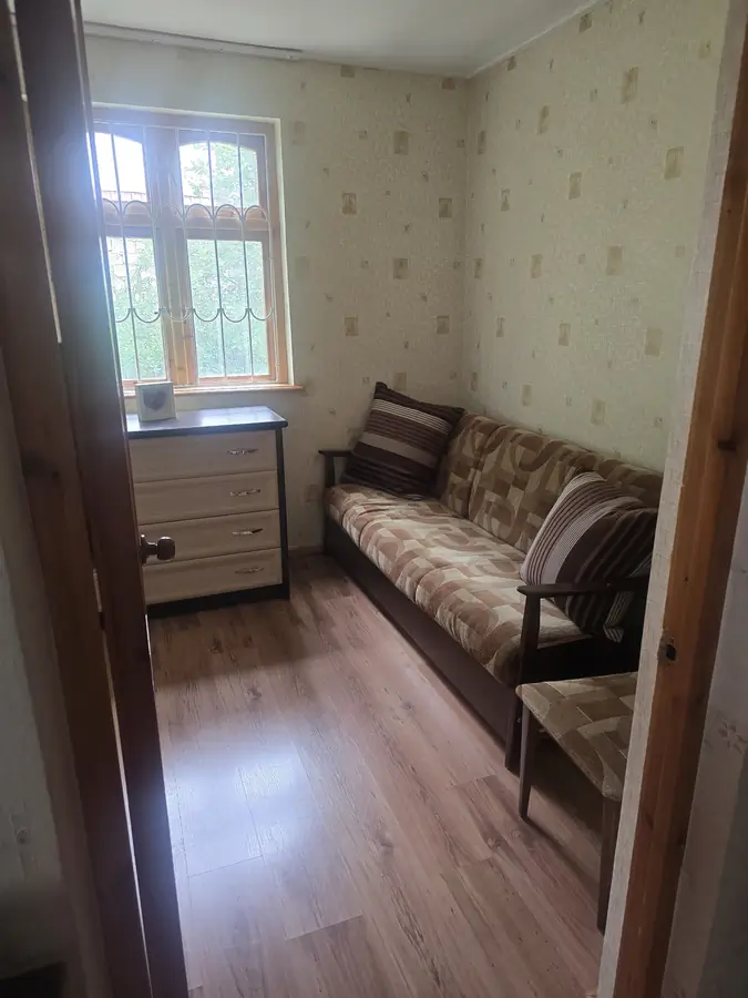 2 qavatli uy sotiladi − 100 m²