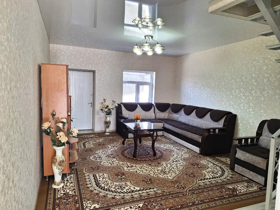 2 qavatli taunxaus sotiladi − 94 m²