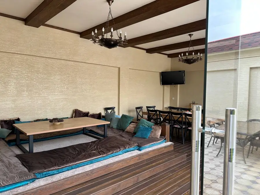 2 qavatli uy sotiladi − 500 m²