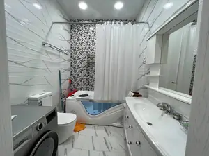 Ijaraga 4 qavatli uy − 650 m²