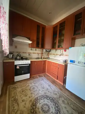 Сдается 2-комнатная квартира − 52 м²