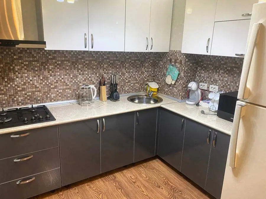Сдается 3-комнатная квартира − 110 м²
