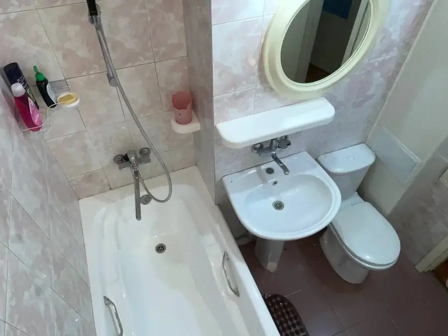 Ijaraga 4 xonali kvartira − 100 m²