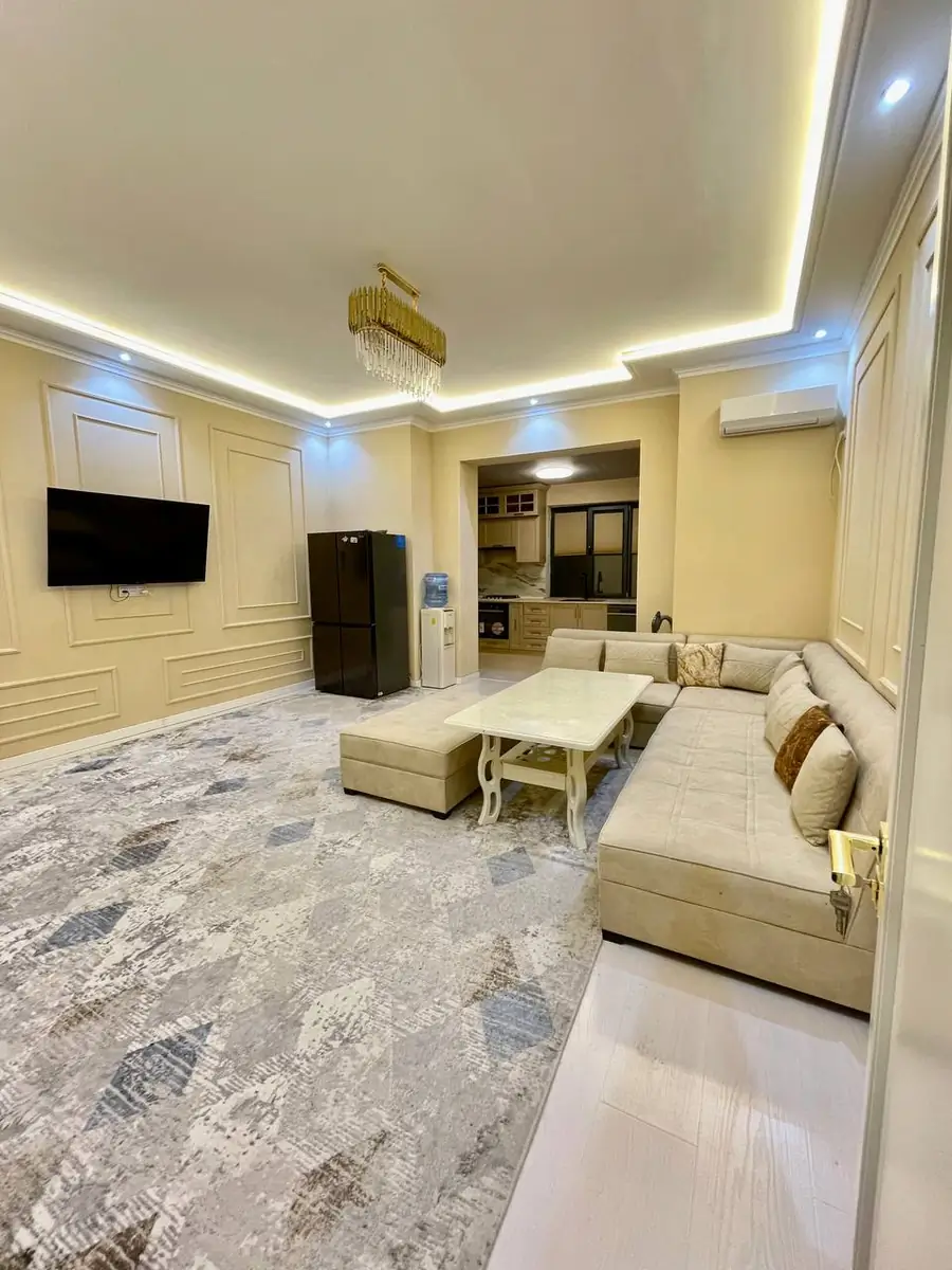 Продается 2-этажный дом − 300 м²
