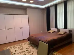 Ijaraga 2 qavatli uy − 1200 m²
