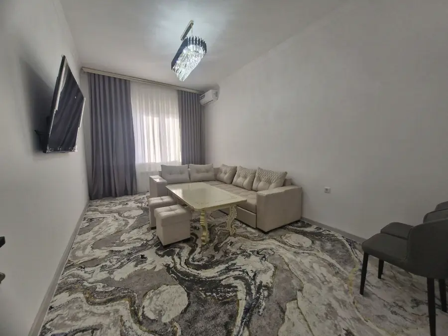 Сдается 3-комнатная квартира − 75 м²