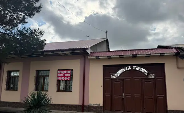 1 qavatli uy − 876 m², 8.7 sot. 