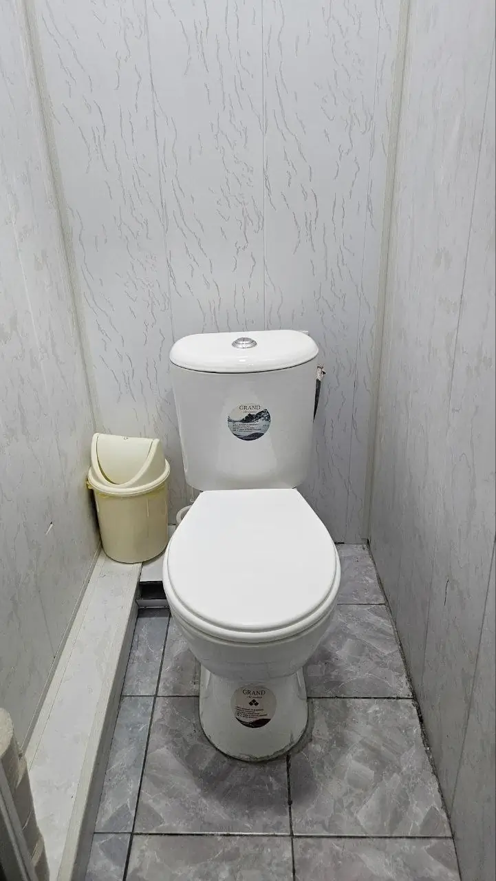 1 xonali kvartira sotiladi − 20 m²