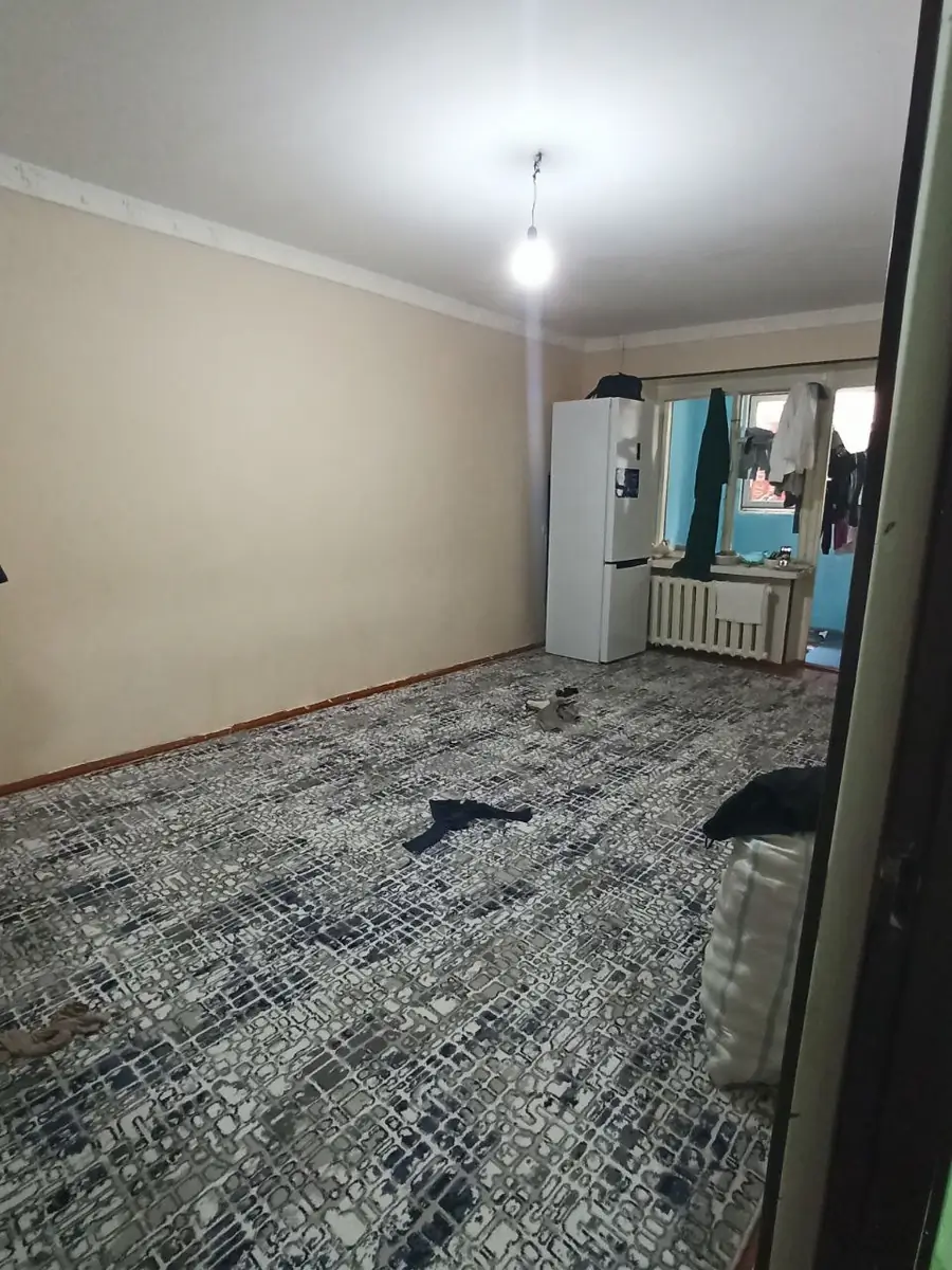 Продается 4-комнатная квартира − 75 м²