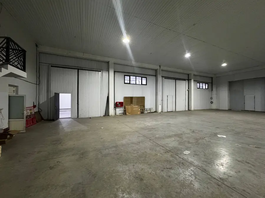 Ijaraga ombor − 550 m²