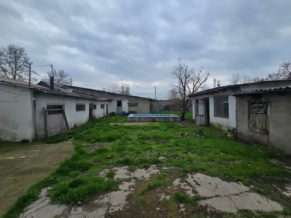 1 qavatli uy − 32 m², 6 sot. 