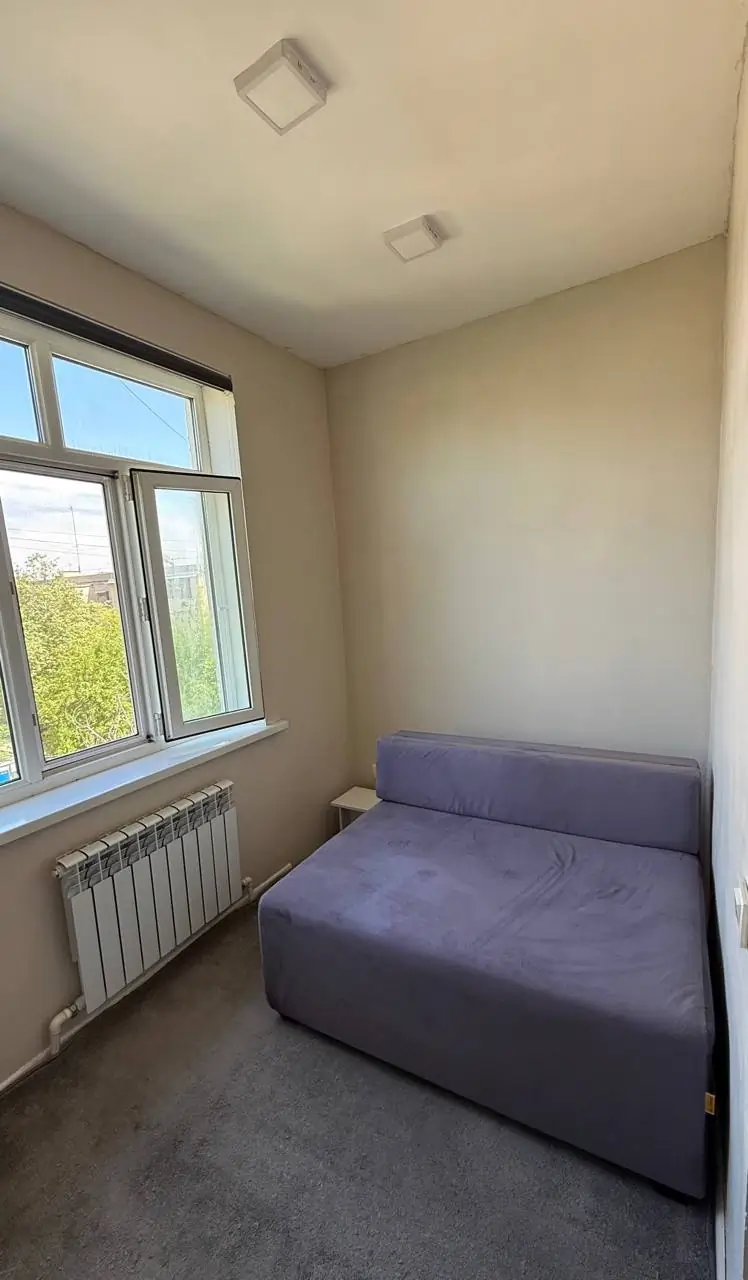 1 xonali kvartira sotiladi − 38 m²