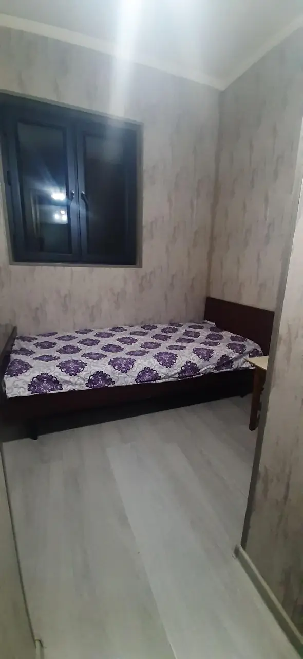Продается 1-комнатная квартира − 34 м²