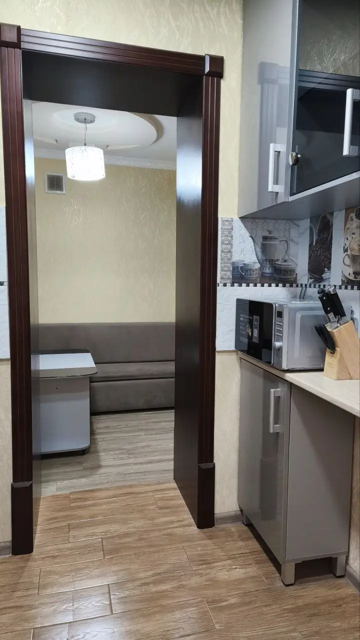 2 xonali kvartira sotiladi − 52 m²