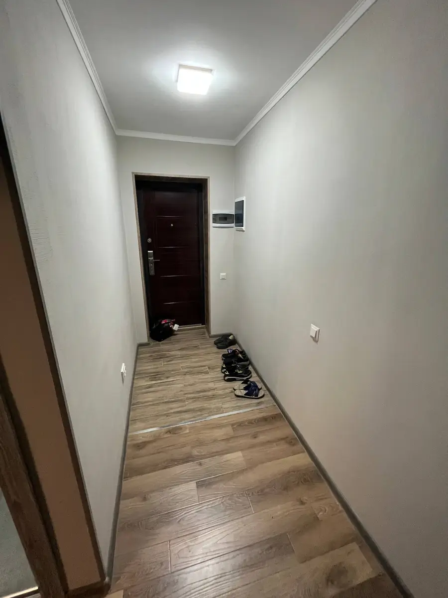 2 xonali kvartira sotiladi − 55 m²