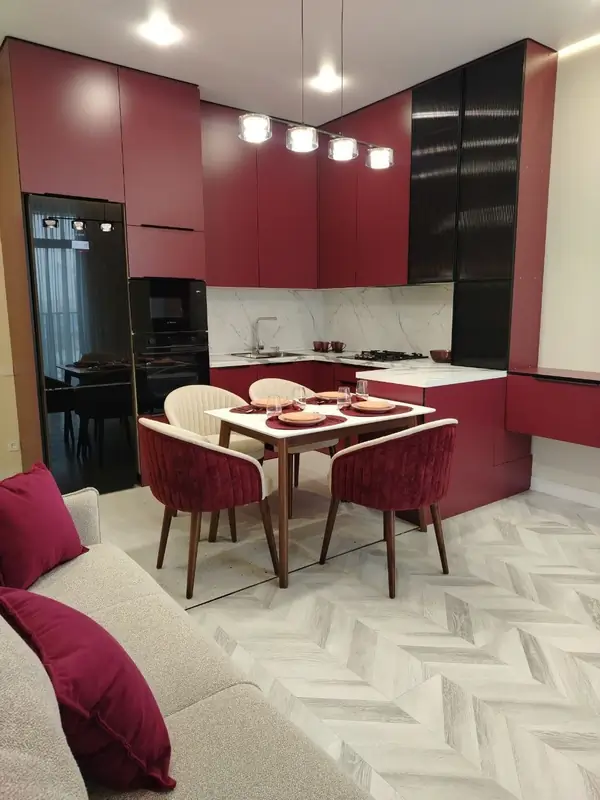 2 xonali kvartira sotiladi − 56 m²