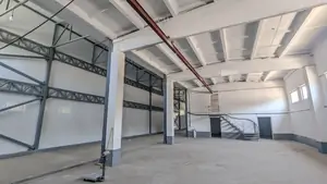 Ombor − 718 m², 1/1 qavat