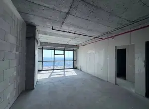 2 xonali kvartira sotiladi − 95 m²
