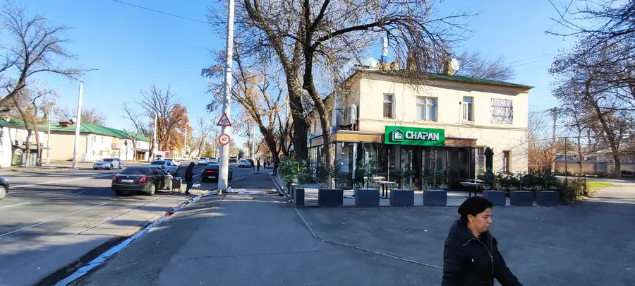 Сдается торговое помещение − 100 м²