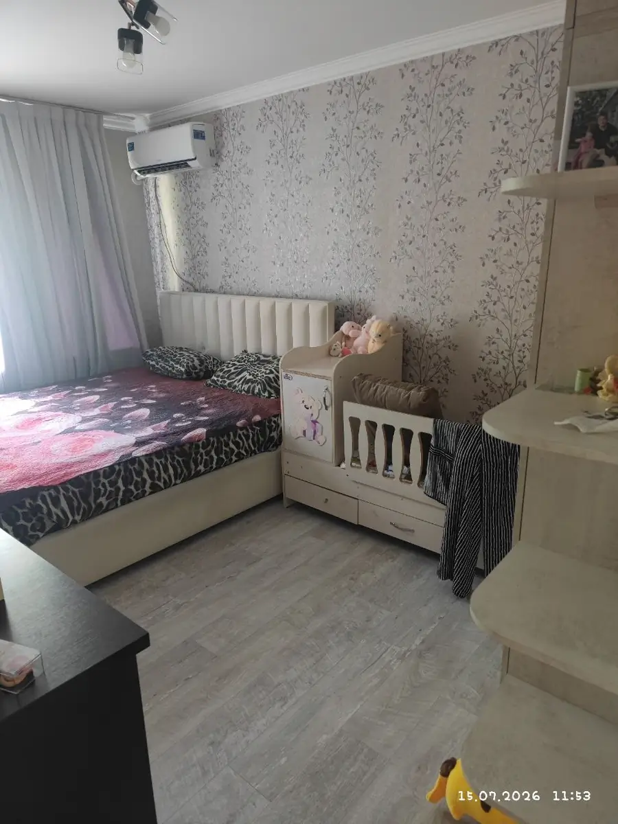 3 xonali kvartira sotiladi − 70 m²