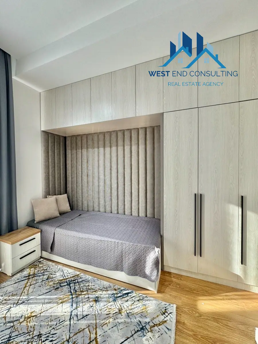 Ijaraga 4 xonali kvartira − 230 m²