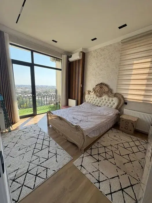 3-комнатная квартира − 67 м², 9/9 этаж