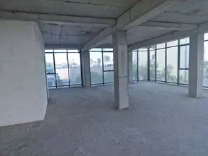 Ofis − 185 m², 4/8 qavat