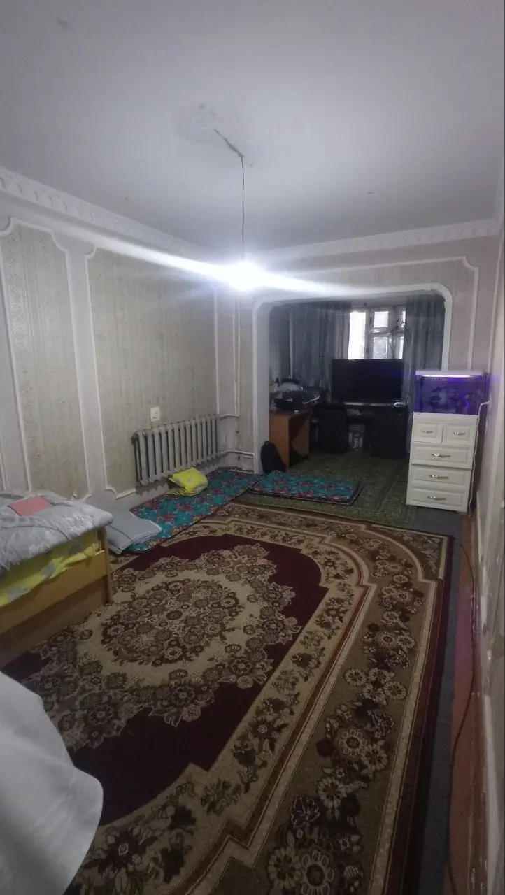 Продается 2-комнатная квартира − 65 м²